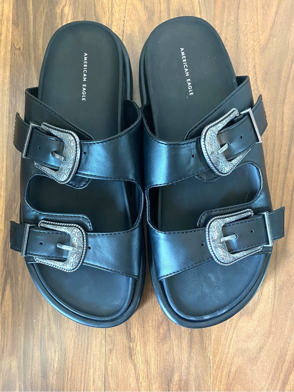 American Eagle Outfitters Black sandals. Size 9.